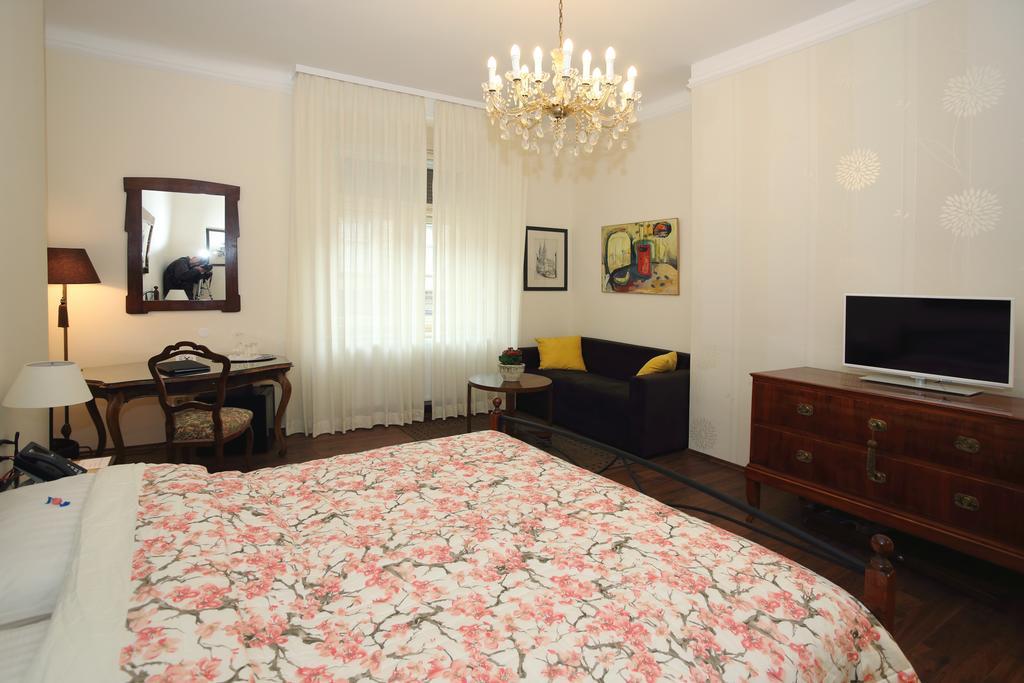 B&B Fotic Zagreb Phòng bức ảnh